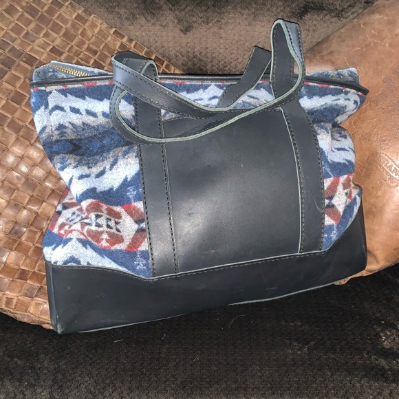 pendleton travel bags